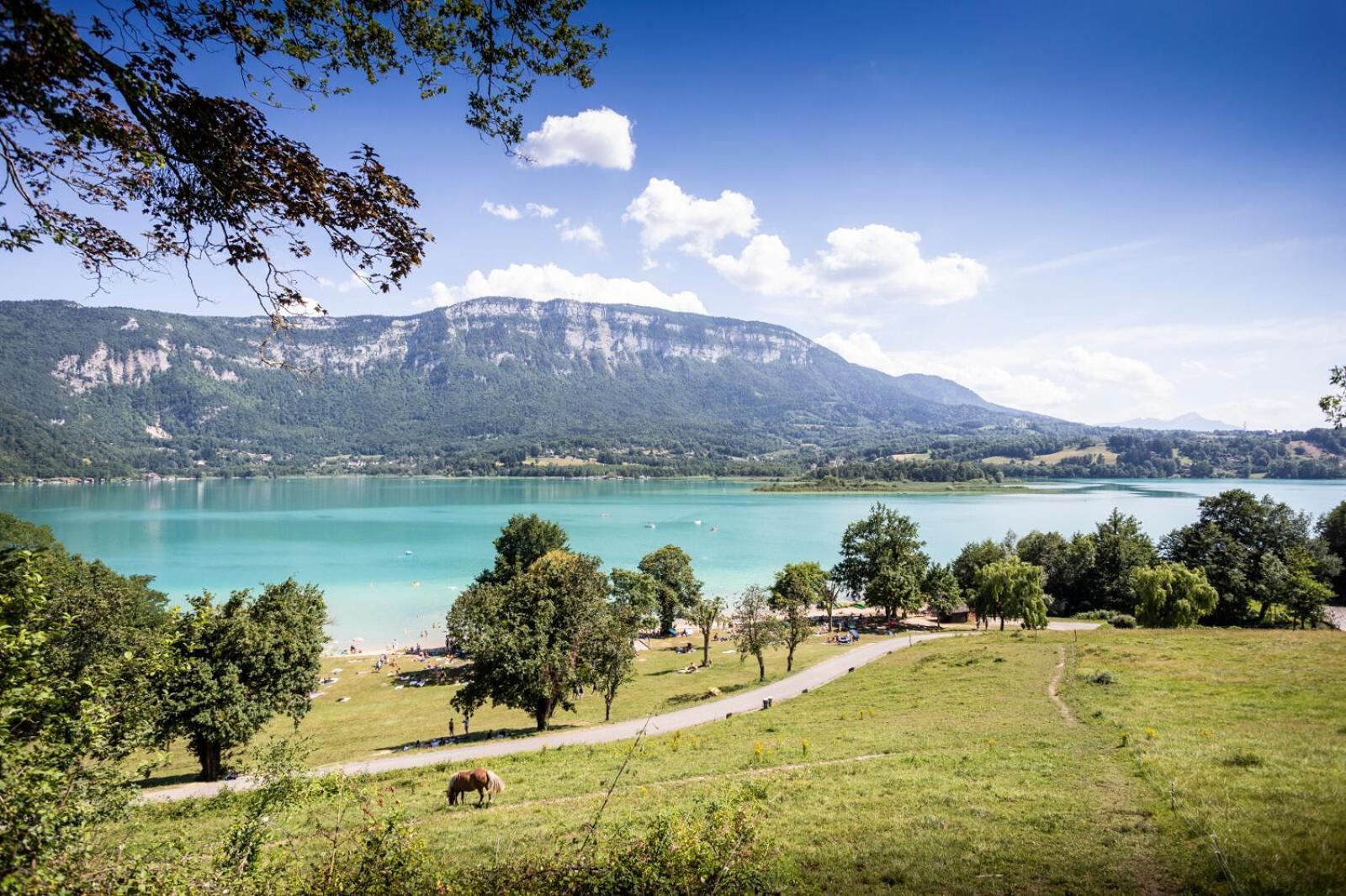 Huttopia Lac D'Aiguebelette Saint-Alban-de-Montbel Exterior photo