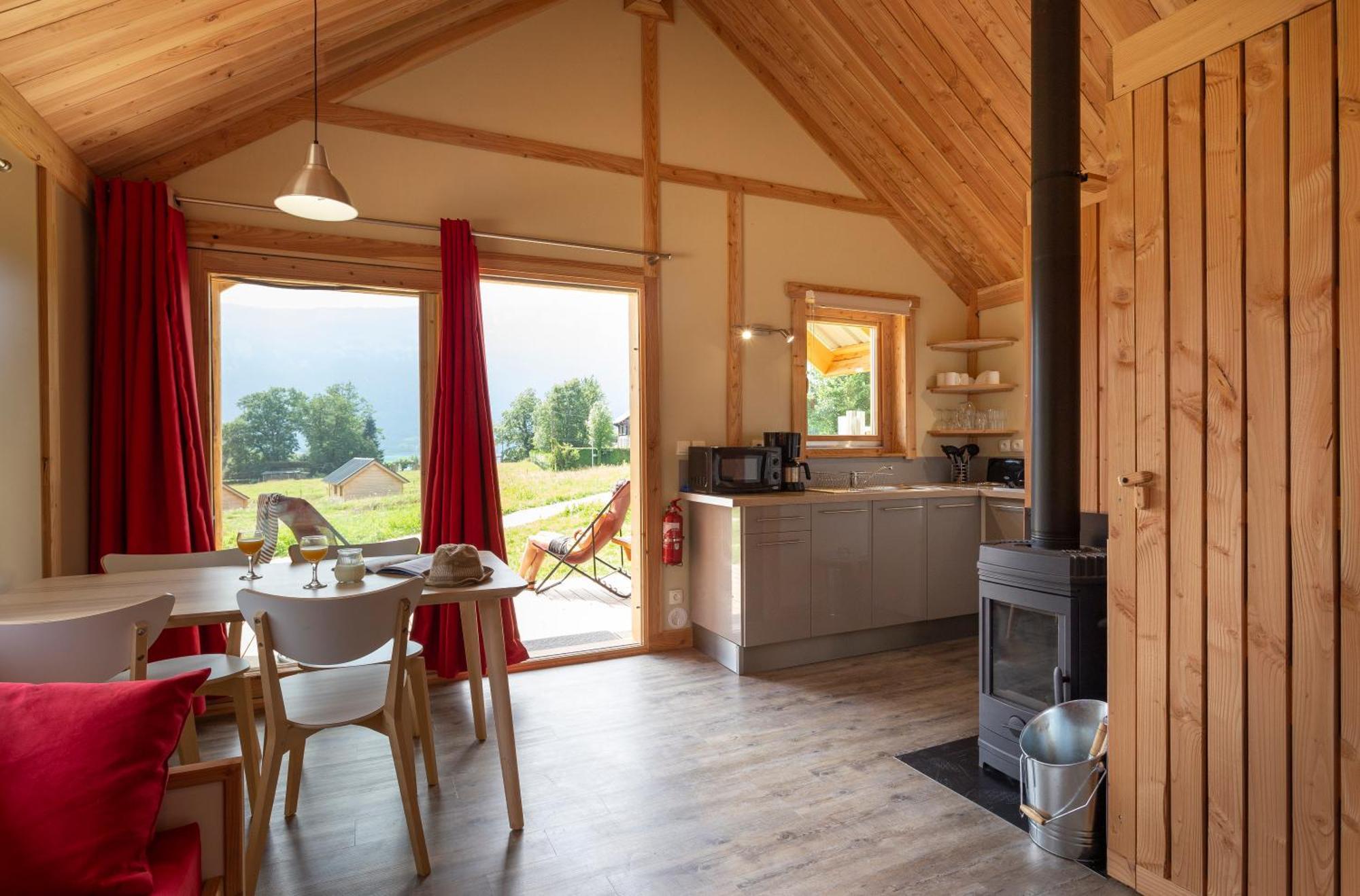 Huttopia Lac D'Aiguebelette Saint-Alban-de-Montbel Room photo